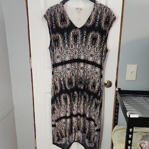 Elegant Paisley Midi Dress in Black and Cream